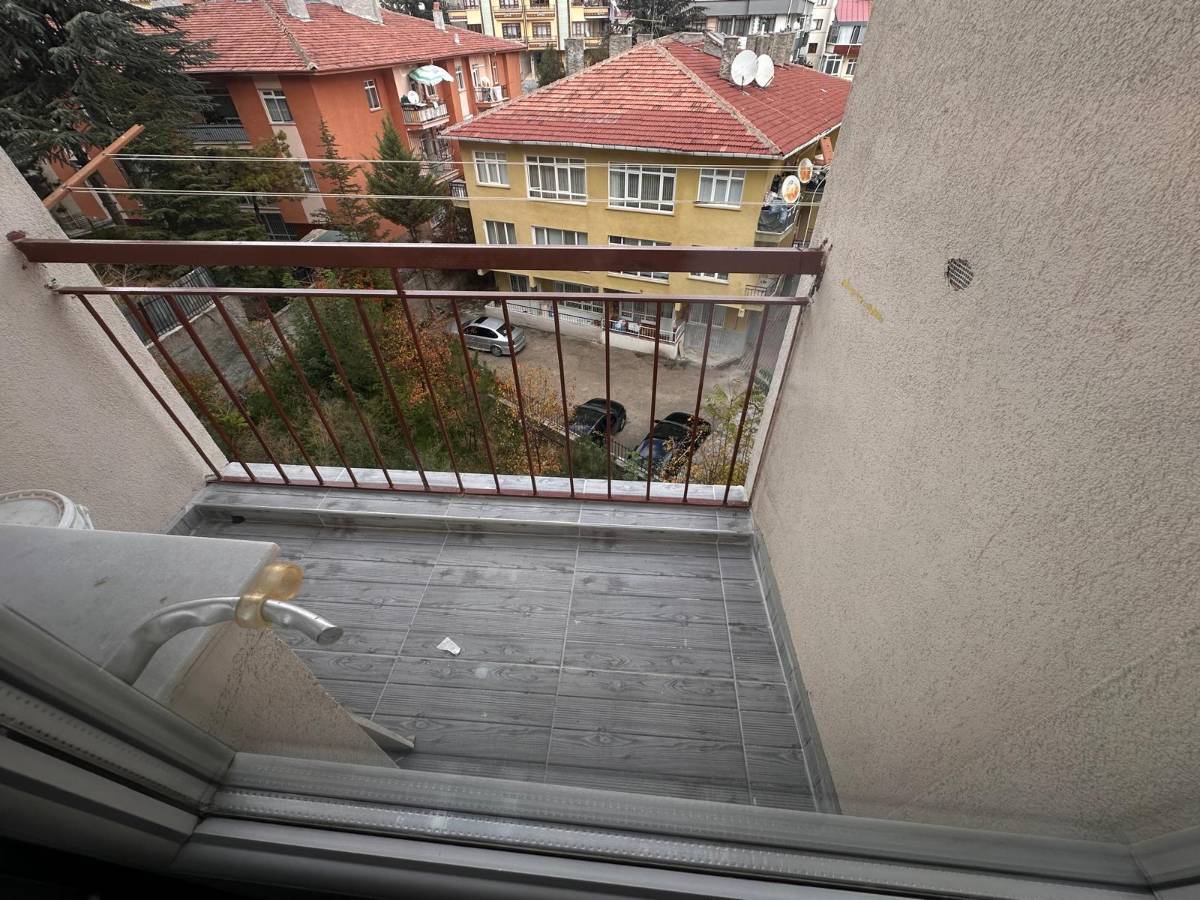 İSMAİL KARADENİZ EMLAKTAN  PINARBAŞI  MAHALLESİNDE FULL YAPILI, MASRAFSIZ, ARA KAT, 3+1 SATILIK DAİRE