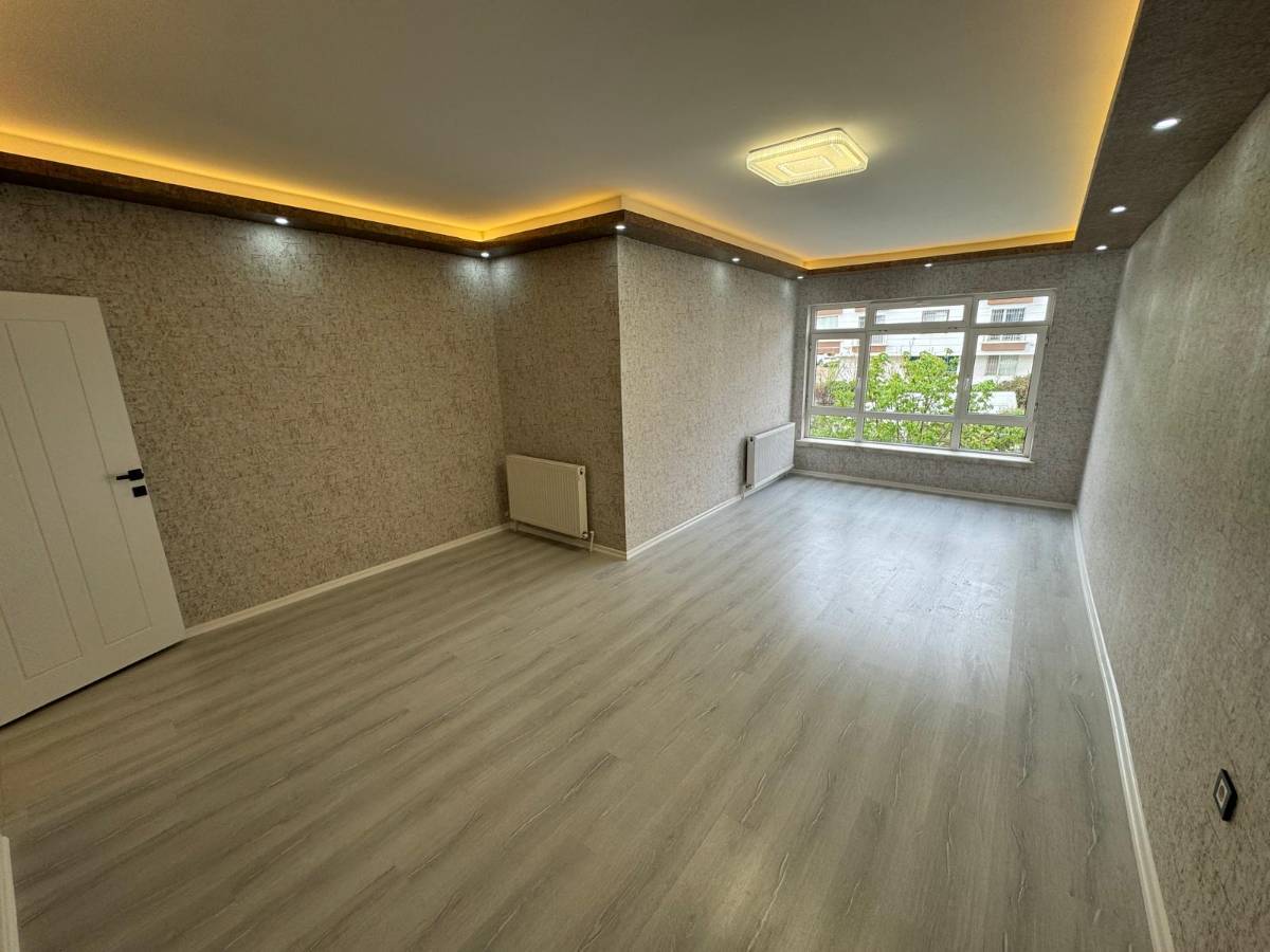 İSMAİL KARADENİZ EMLAKTAN 19 MAYIS MAHALLESİNDE SATILIK DAİRE