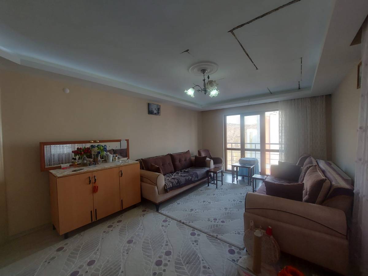 İSMAİL KARADENİZ EMLAKTAN  GÜZELYURT MAHALLESİNDE ASANSÖRLÜ, 5+1 DUBLEKS SATILIK DAİRE