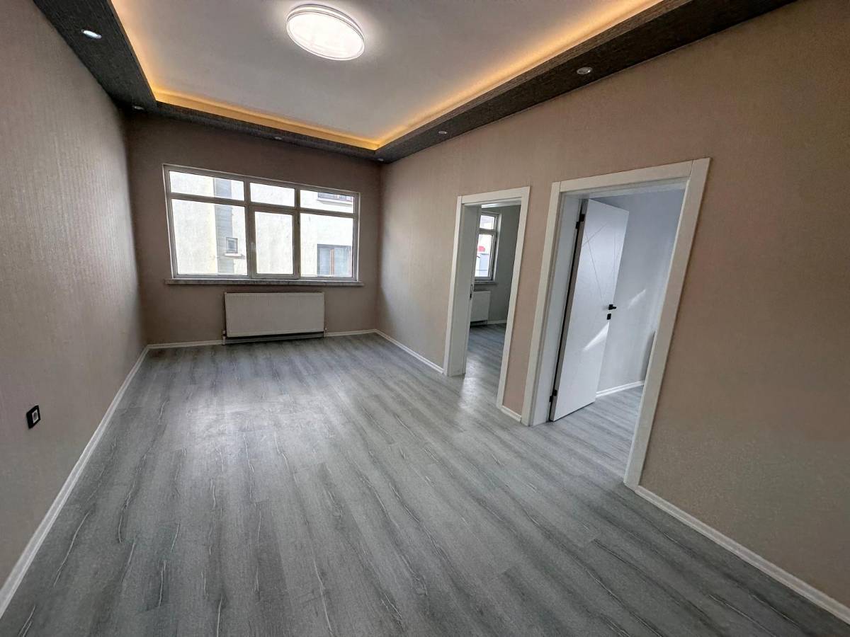 İSMAİL KARADENİZ EMLAKTAN  TEPEBAŞI MAHALLESİNDE SATILIK DAİRE