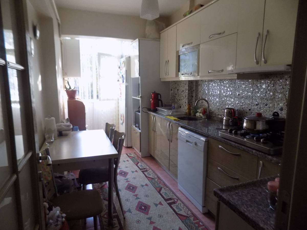 İSMAİL KARADENİZ EMLAKTAN TEPEBAŞI MERKEZDE SATILIK DAİRE