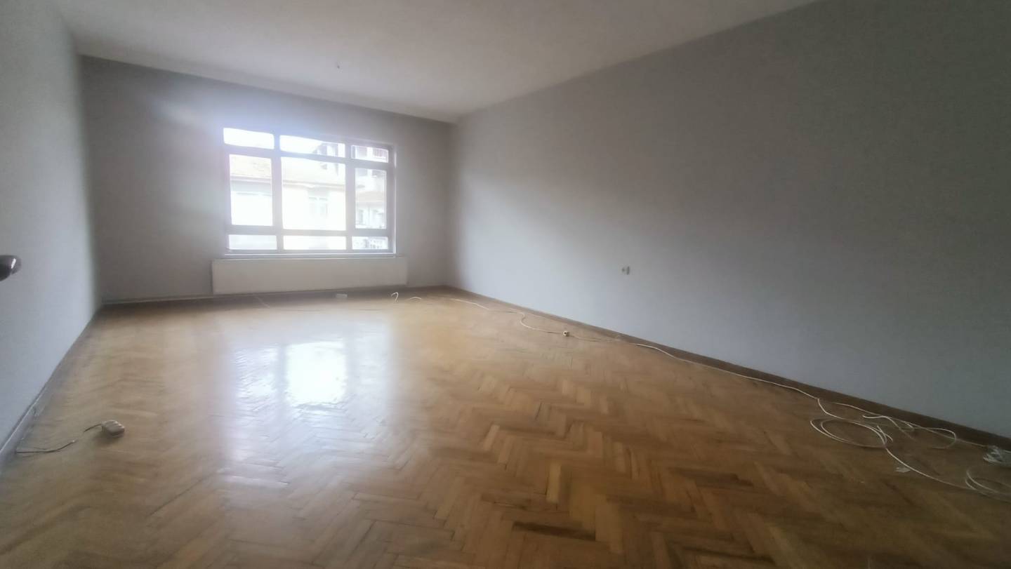 İSMAİL KARADENİZ EMLAKTAN  G&Uuml;&Ccedil;L&Uuml;KAYA  MAH. METRO Y&Uuml;R&Uuml;ME MESAFESİNDE KİRALIK DUBLEKS DAİRE