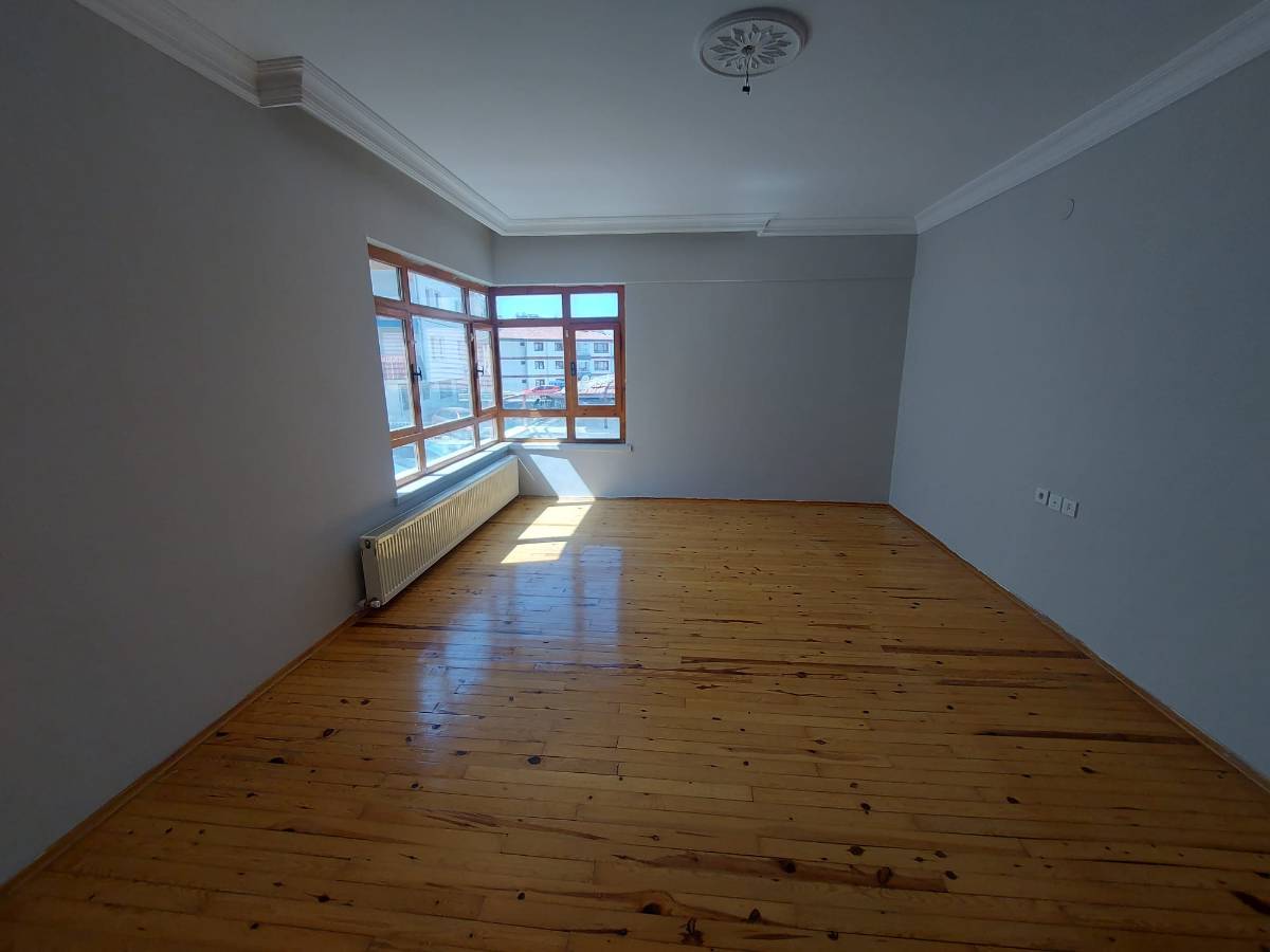 İSMAİL KARADENİZ EMLAKTAN K&Ouml;ŞK MAHALLESİNDE BAĞIMSIZ 3+1 SATILIK DAİRE