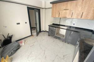 AKŞEMSETTİN'DE 3+1 SIFIR ASANSÖRLÜ GÜNEY BU HAFTAYA ÖZEL KAÇIRMA