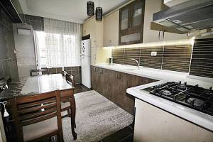 ALSANCAK MAH.DE 3+1 ASANSÖRLÜ FULL YAPILI KAPALI TERAS