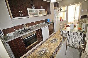 TOPÇU GÖBEKTE MUHTEŞEM FIRSAT! 2+1 KAT KONUMUNDA LÜKS DAİRE