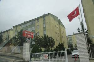 BATIKENT / UĞUR MUMCU MAH. HARB-İŞ SİTESİ'nde SATILIK DAİRE