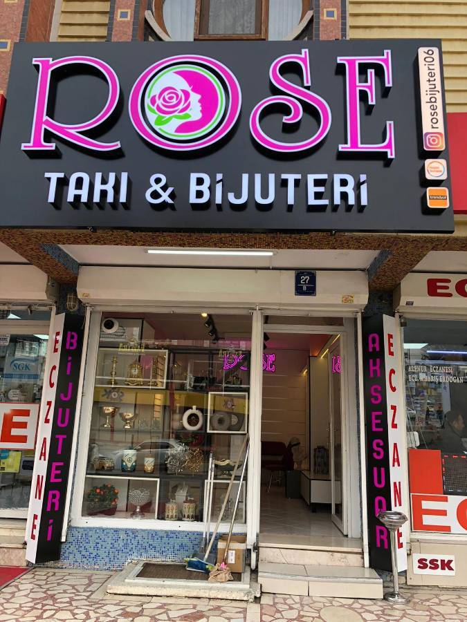 İSMAİL KARADENİZ EMLAKTAN PINARBAŞI MAHALLESİNDE SANATORYUM HASTANESİ YAKINI YAPILI SATILIK D&Uuml;KKAN