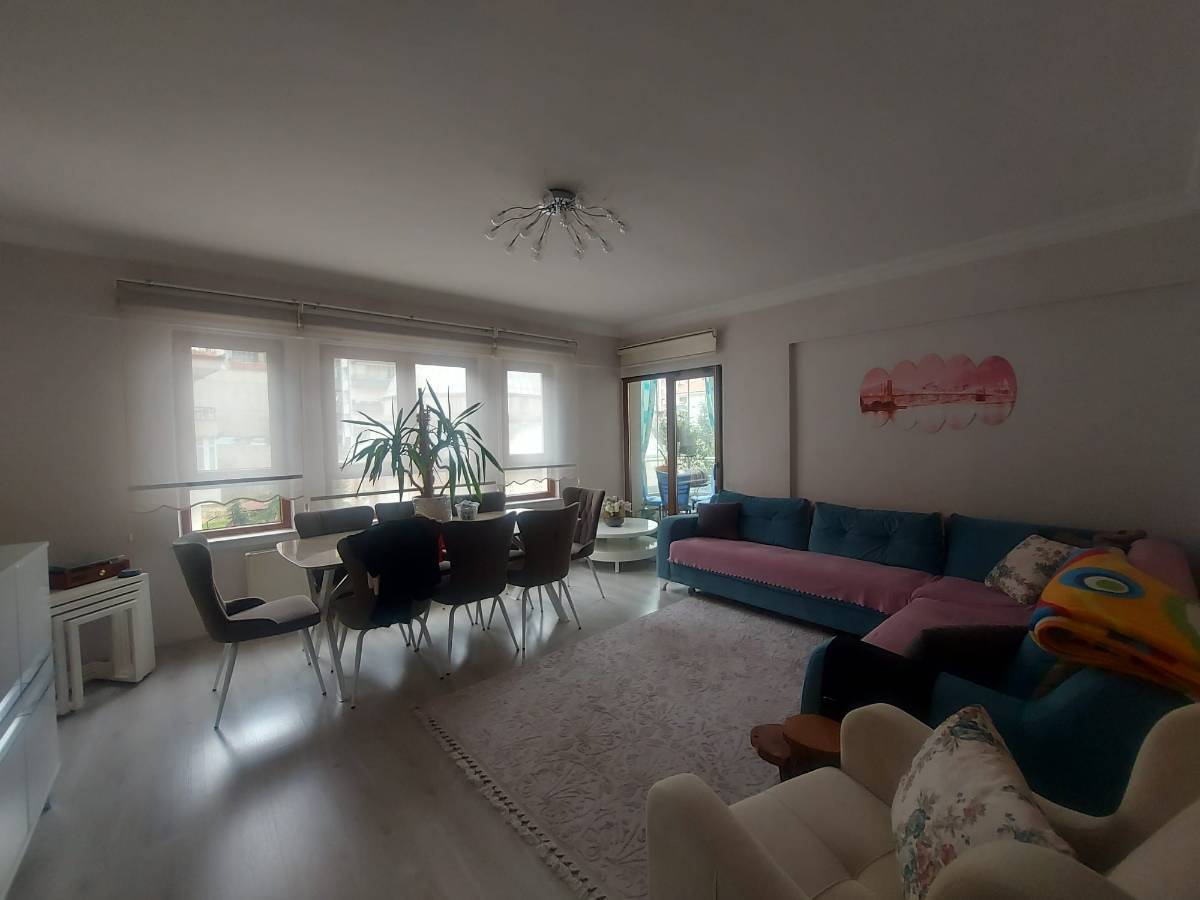 İSMAİL KARADENİZ EMLAKTAN, G&Uuml;&Ccedil;L&Uuml;KAYA MAHALLESİNDE FULL YAPILI, MASRAFSIZ, METRO Y&Uuml;R&Uuml;ME MESAFESİNDE, 3+1 SATILIK DAİRE