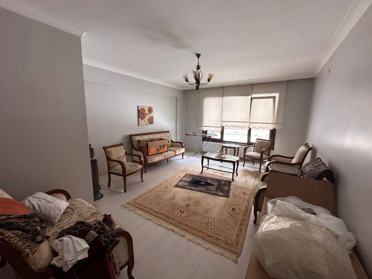 İSMAİL KARADENİZ EMLAKTAN  TEPEBAŞI MAHALLESİNDE KİRALIK DAİRE