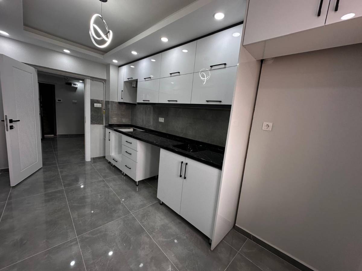 İSMAİL KARADENİZ EMLAKTAN  PINARBAŞI  MAHALLESİNDE FULL YAPILI, MASRAFSIZ, ARA KAT, 3+1 SATILIK DAİRE