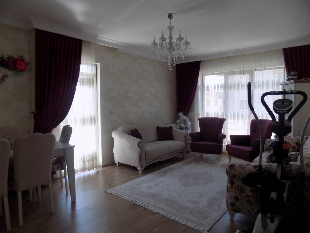İSMAİL KARADENİZ EMLAKTAN KUŞCAĞIZ MAHALLESİNDE SATILIK DAİRE