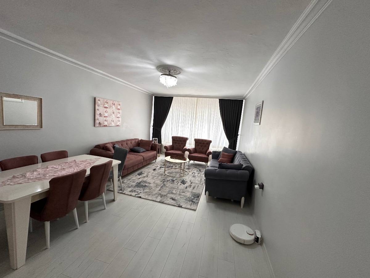 İSMAİL KARADENİZ EMLAKTAN  YAKACIK MAHALLESİNDE FULL YAPILI BAĞIMSIZ 3+1 SATILIK DAİRE