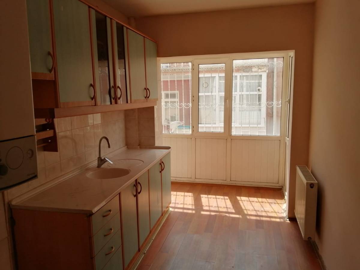 İSMAİL KARADENİZ EMLAK'TAN ŞENLİK MAHALLESİNDE SATILIK DAİRE
