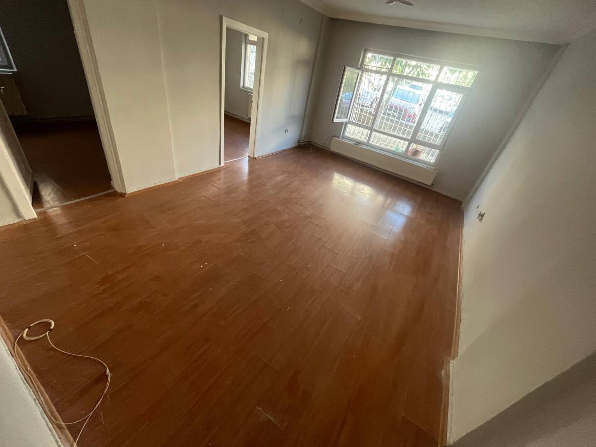 İSMAİL KARADENİZ EMLAKTAN  TEPEBAŞI MAHALLESİNDE 3+1 GİRİŞ KAT SATILIK DAİRE
