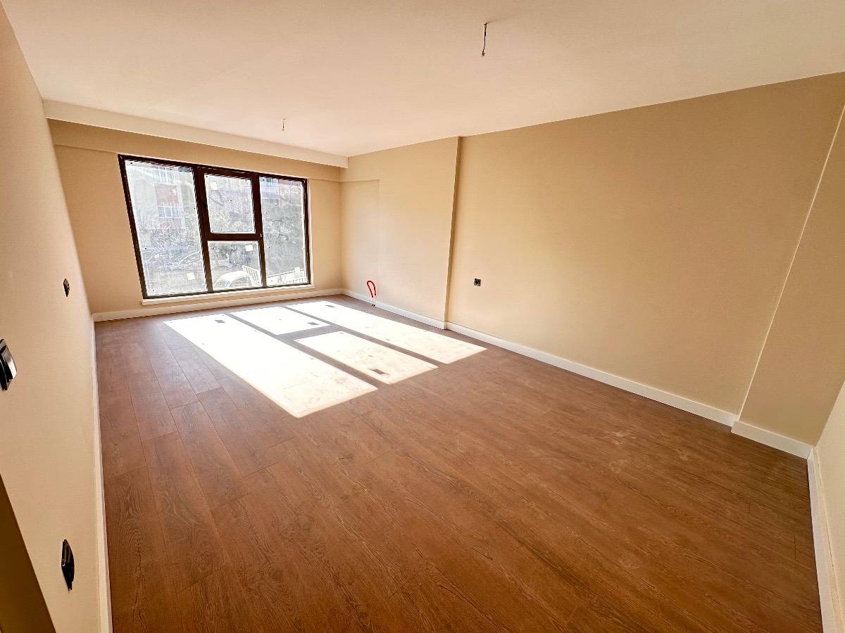 İSMAİL KARADENİZ EMLAKTAN TEPEBAŞINDA SATILIK SIFIR DAİRELER