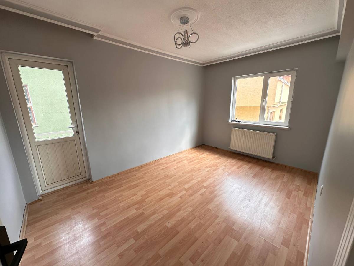 İSMAİL KARADENİZ EMLAKTAN  BAĞLARBAŞI MAHALLESİNDE BAĞIMSIZ SALONLU, 3+1 SATILIK DAİRE