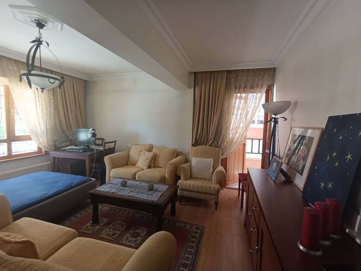 İSMAİL KARADENİZ EMLAKTAN  BAĞLARBAŞI MAHALLESİNDE   2+1 ASANSÖRLÜ, KİLERLİ  SATILIK DAİRE