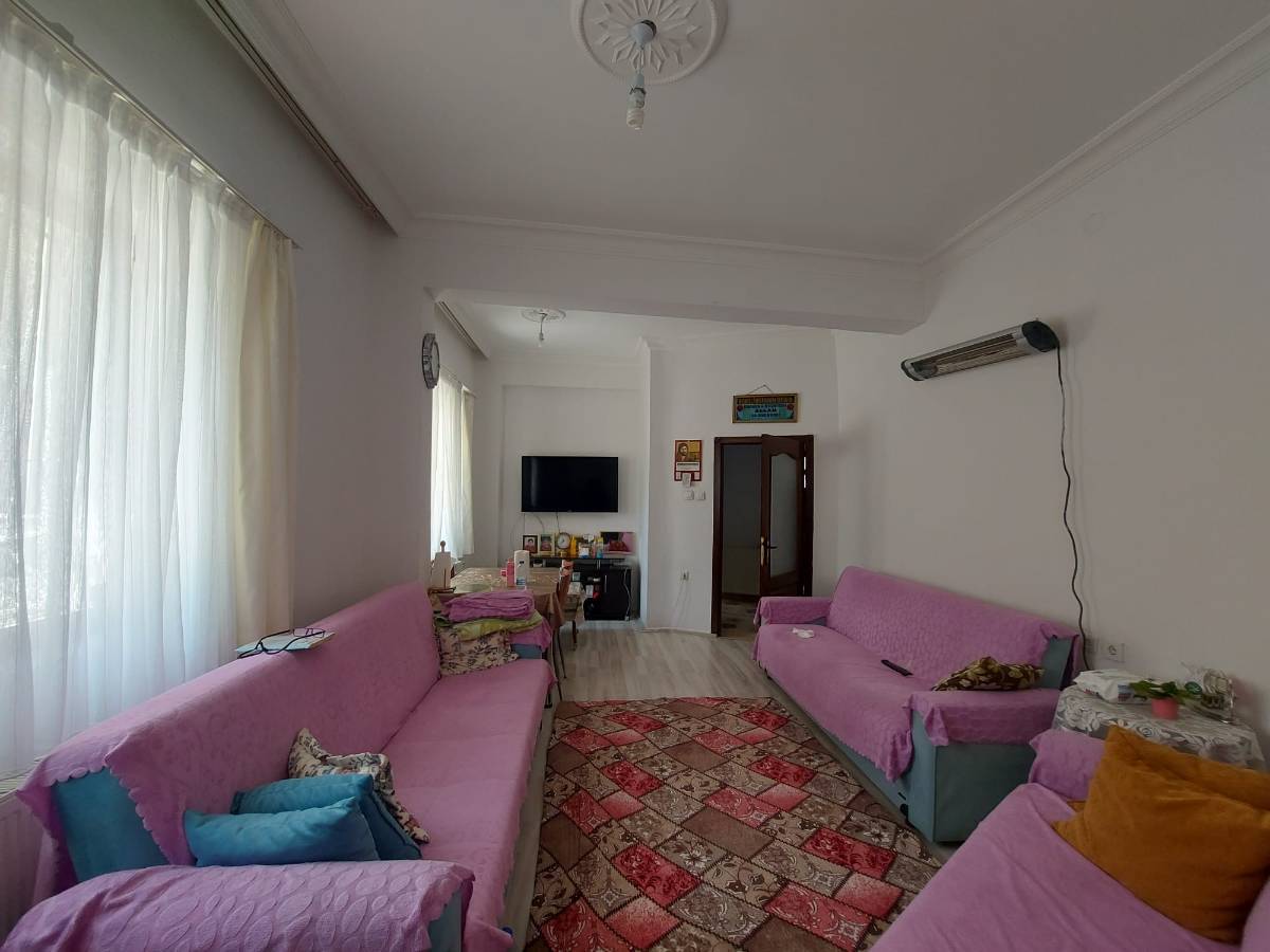 İSMAİL KARADENİZ EMLAKTAN ESERTEPE MAHALLESİNDE BAĞIMSIZ 2+1 GİRİŞ KAT SATILIK DAİRE